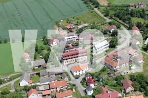 Letecké snímky Ujčov a Pernštejn